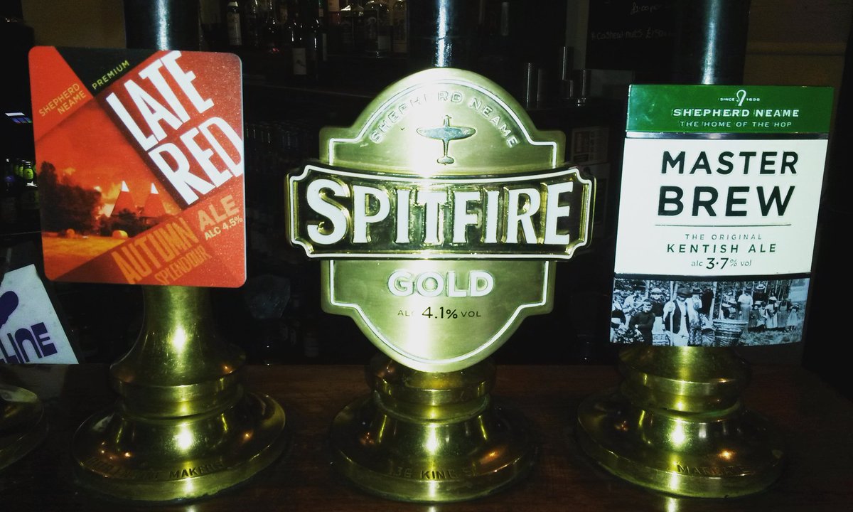 WhiteLionKent's tweet photo. The White Lion's line up of Real ales #whitelion #shepherdneame #realale #latered #spitfiregold #masterbrew https://t.co/I2cBJEnso8