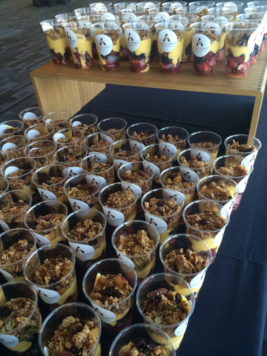 3Nimbus's tweet image. A ‘sweet’ hello to our #devopscloudsummit GOLD sponsors @alertlogic in #Vancouver