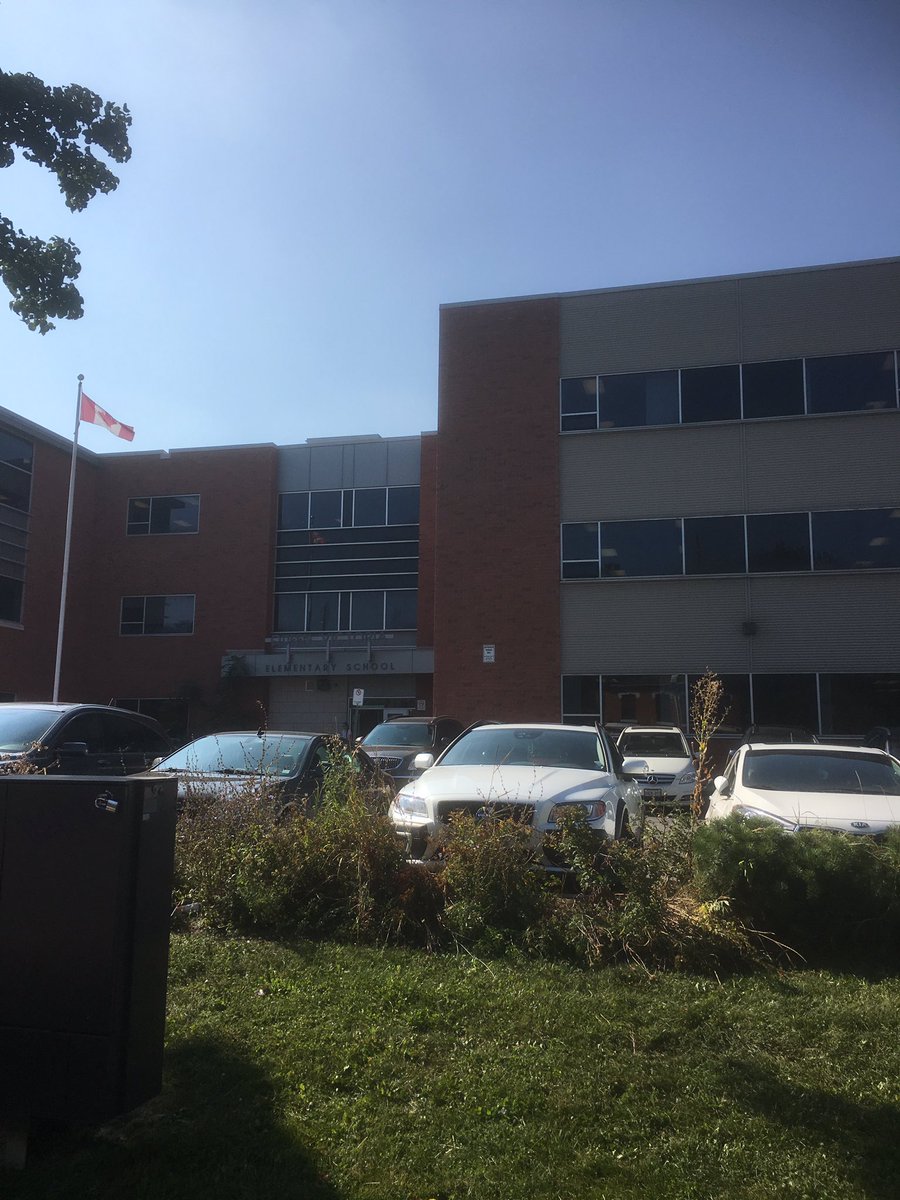 Beautiful morning in Corktown! <a href="/QVHamilton/">QueenVictoria_HWDSB</a>
