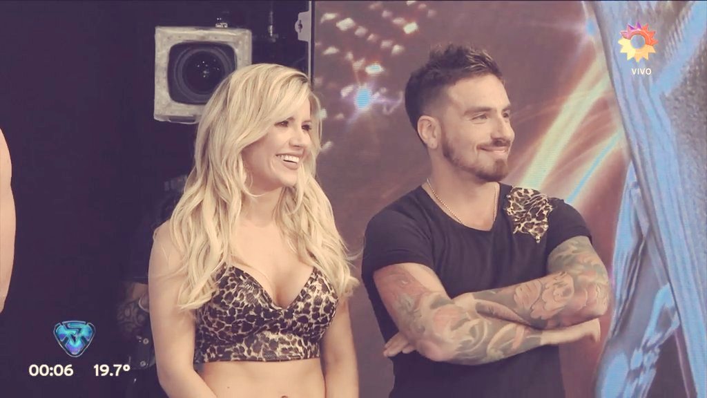 Stephiexpl's tweet photo. Hoy voto secreto #CuartetoDe3π del #TEAMLFπ a las 22:30 Hrs. en @ShowMatch x @eltreceoficialπΊπ https://t.co/8O77j16ric