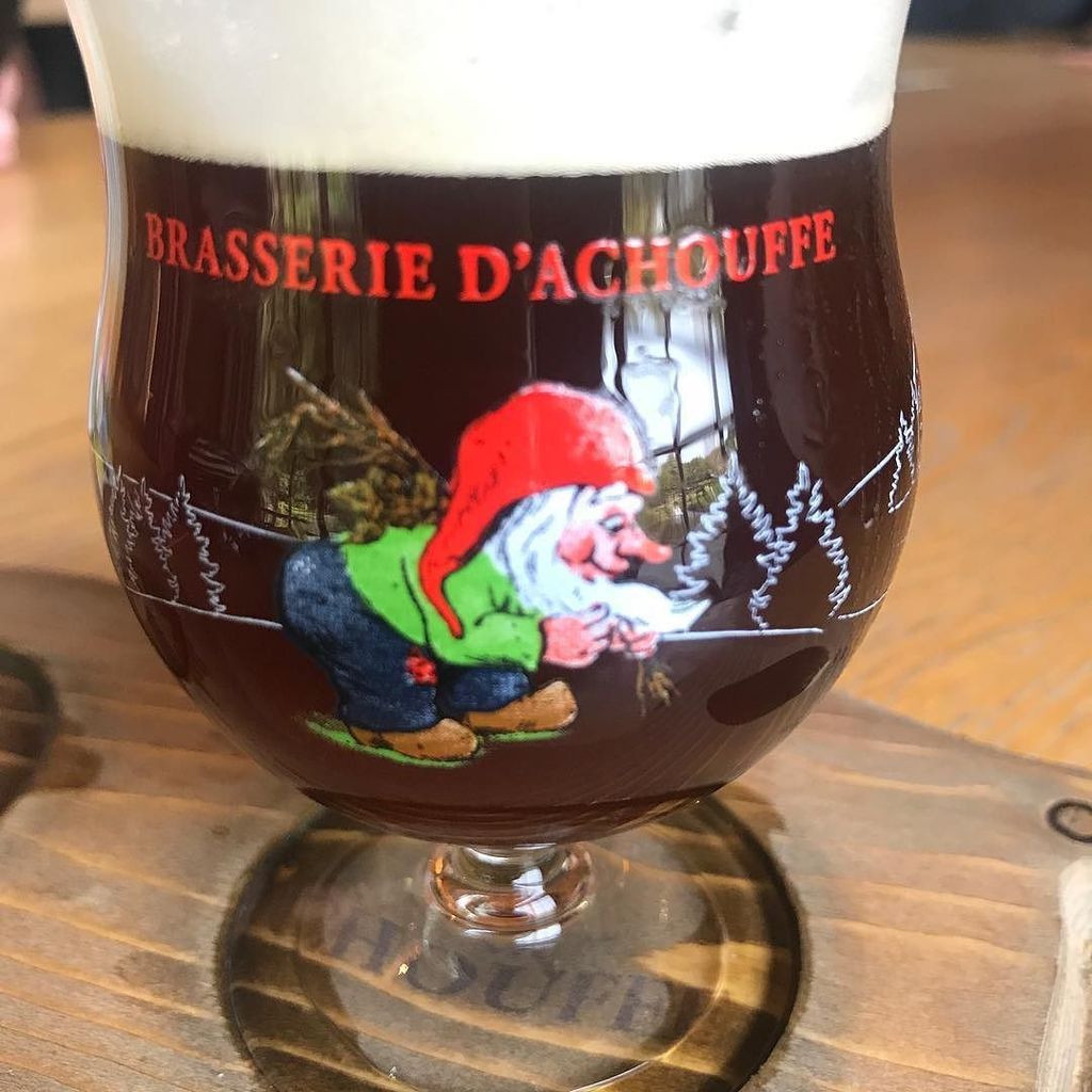 AbbyAmsterdam's tweet photo. Exclusief: over een maand in de winkels, vandaag al in m'n bakkes! #lachouffe #kriek 🍻🍒👌🏽#nofilter #offsite #enabl… https://t.co/Vh95ECPgk6 https://t.co/jAvqW3lx92