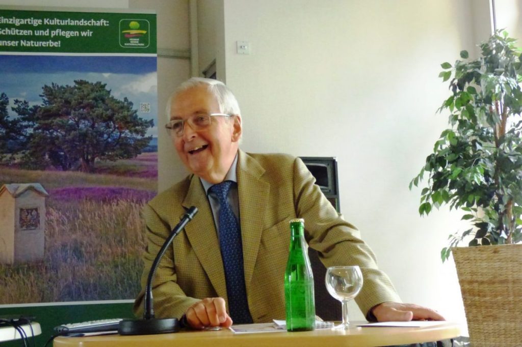 Förderverein zieht positive Bilanz nach Nationalpark-Symposium am 13. September 2017 in… np-senne.de/2017/09/21/foe…