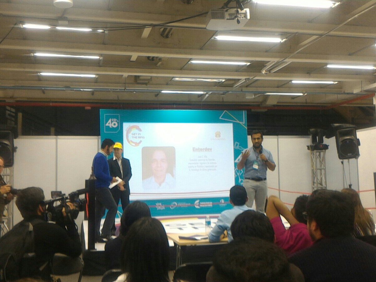 Ministerio_TIC's tweet photo. ¡La primera batalla en #GetInTheRingAppsCo ya comenzó! En el cuadrilátero: #MediaForHealth Vs #Enterdev https://t.co/rKr5kxPCsR