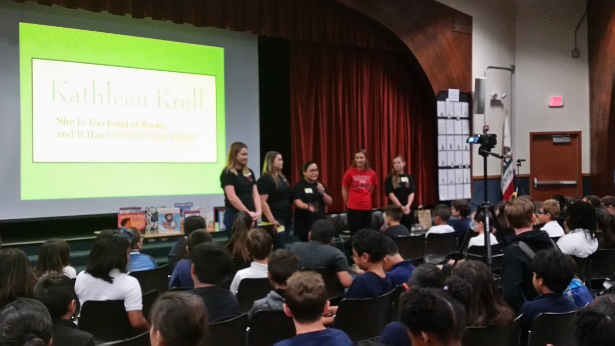 virginialoh's tweet photo. @SDSUAztecs4Ed event celebrating Kathleen Krull at La Presa STEAM. AFE gave away 1000 books, thanks to SDSU Improving Futures Fund. https://t.co/s5T7Dwvkiv