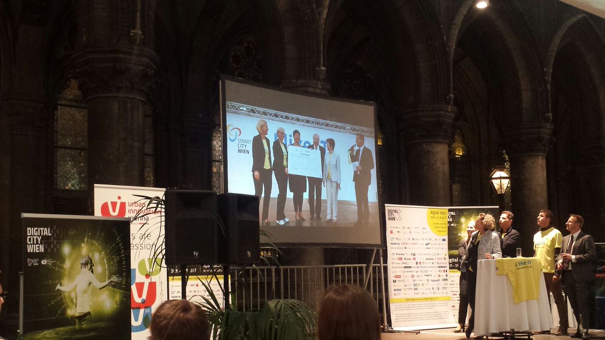 DigitalCityWien's tweet photo. Rückblick auf die letzten Jahre https://t.co/99Grr1oNWV #digitaldays17 #digitalcity #wien https://t.co/htZcqWjBH9