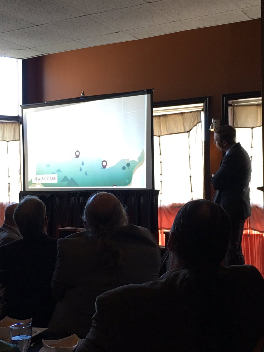 ryantracyPGA's tweet photo. Lunch and a presentation from Premier @BrianGallantNB today. #BreakUpTheDay #StayInTune https://t.co/8srfdP1WLh