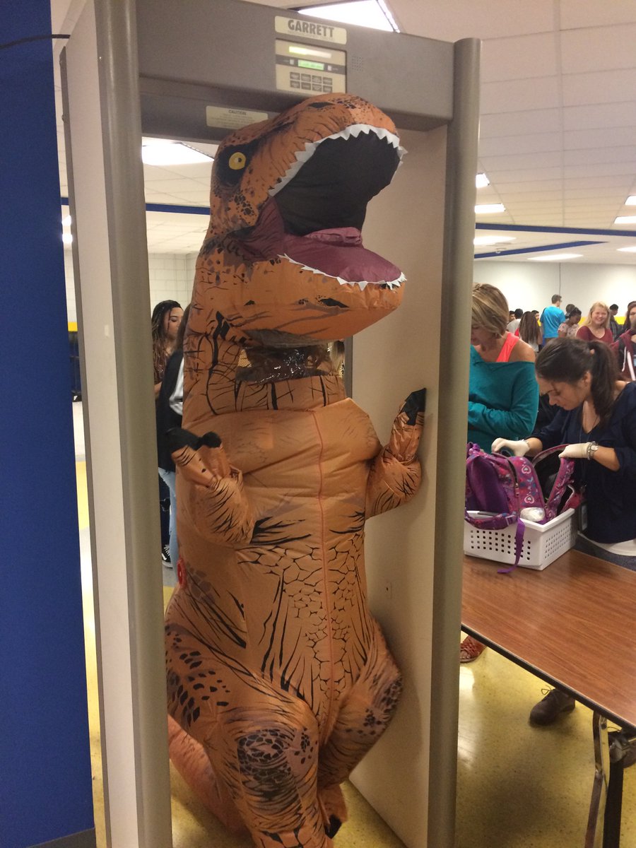 NMBHshows tweet media