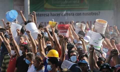 skrt_lat's tweet photo. México en las pedas y en los pedos.🇲🇽 https://t.co/mWwb8gPzzt