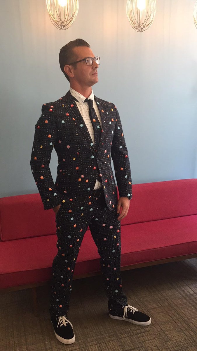 Jaredstivers's tweet photo. Available soon for purchase at ModCloth and seen live 10/3 5:45 PM Room 306. @oracleopenworld Should I be thinking Keynote instead ;) https://t.co/rS5XZrn2o4