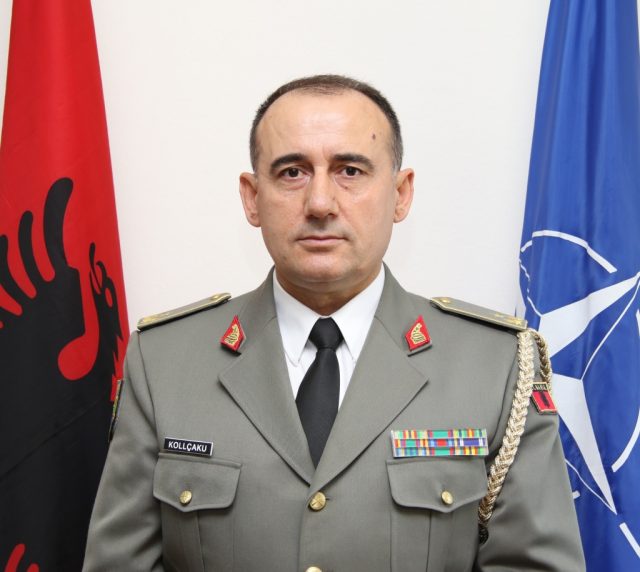 RolandQafoku's tweet photo. Sot ne 21.00 i ftuar ne Debati ne Channel One shefi i Shtabit te Ushtrise gjeneral Bardhyl Kollçaku, https://t.co/DuqqrTifBL