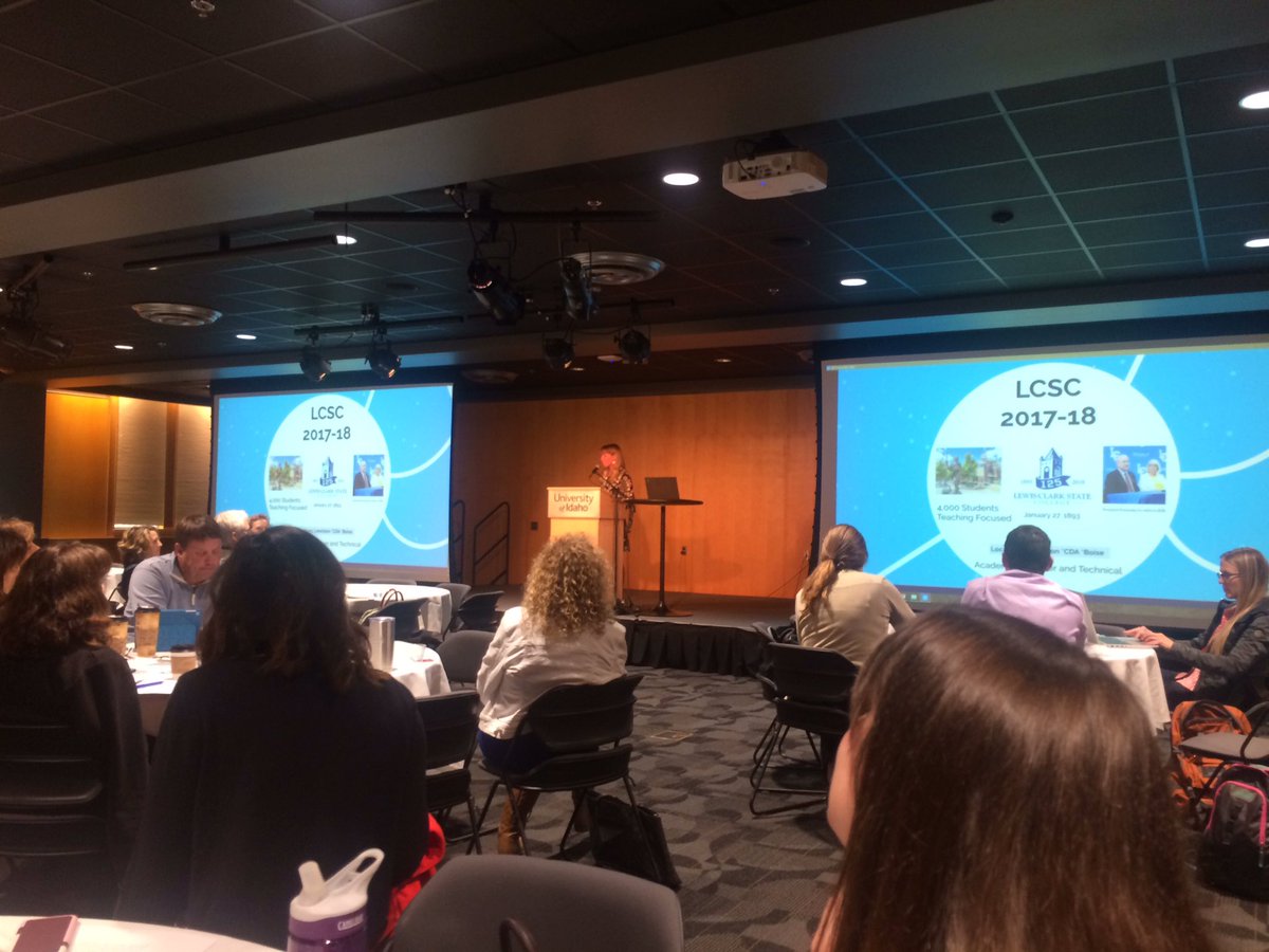 Snap_Kellen208's tweet photo. @LCRachelP #Rachel doing a great job updating local HS counselors on everything @LCSC @IACRAO https://t.co/BylsokMW8X