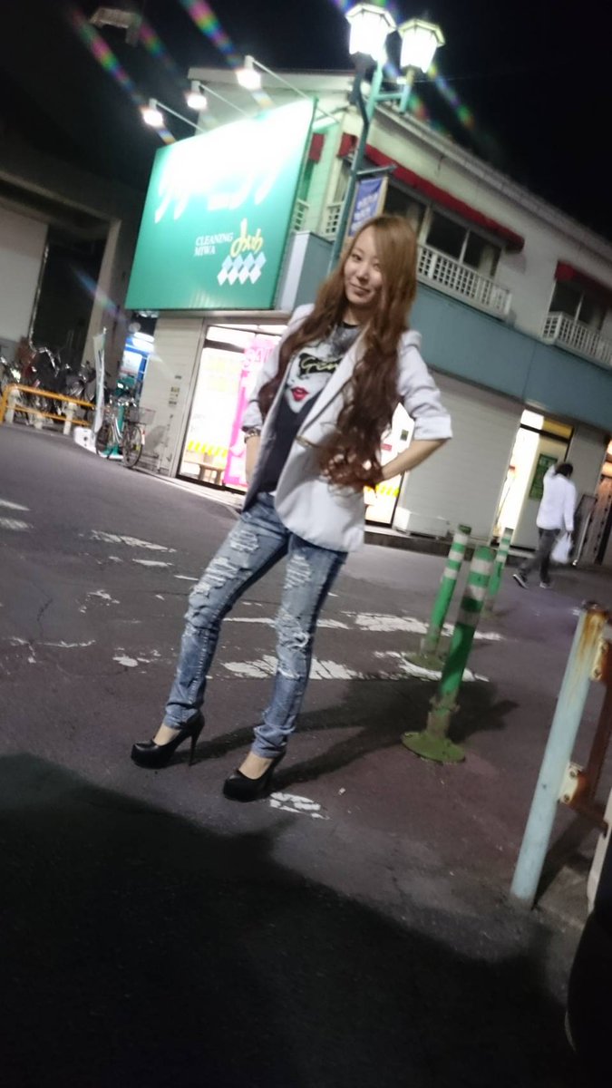 Miho助 あの 安室ちゃん引退に 衝撃ですよ でももう40だもんね 綺麗なまま一般人から去るのもいいと思 ありがとう大好きな 安室ちゃん 安室ちゃんいなくなっても 聞き続けるし 変わらず好きなアーティスト あなたがいてくれて いろんな事を真似したよ 安室