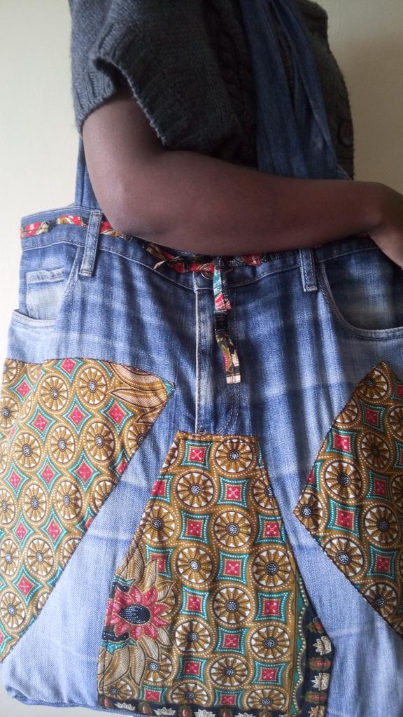 Modukashop's tweet image. How are you coping with the #PlasticBanKe 
We got your back when it comes to Shopping.
#ModukaShop
#TrapaDrive 
#GainWithXtianDela