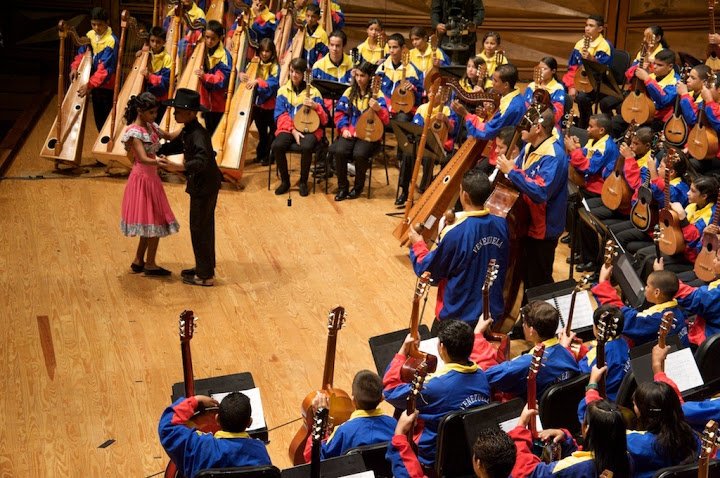 DCETachira's tweet photo. Sabías que el #ProgramaAlmaLlanera lleva la música tradicional venezolana a un nivel de estudio superior. #EnTachiraNosUneLaPaz https://t.co/ekxjUBAwLy