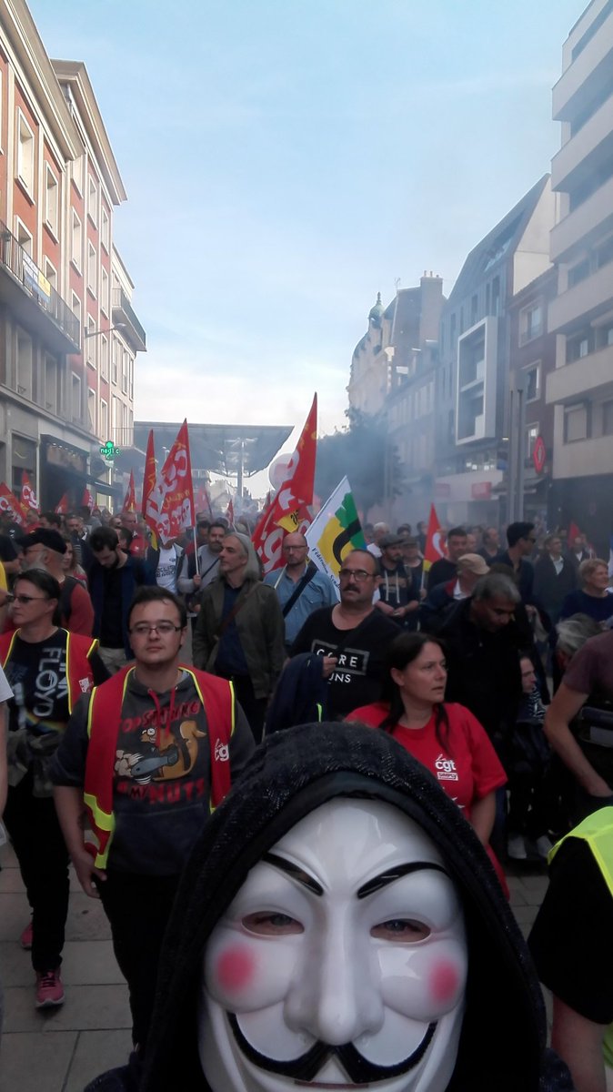 tomduf06's tweet photo. #Manif21Septembre #Amiens https://t.co/fbRllL8Kzj
