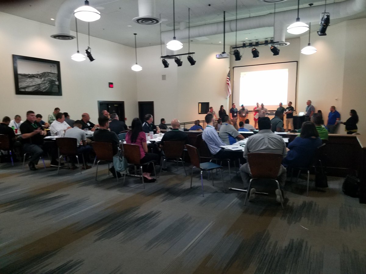AirTekCA's tweet photo. We're here at our annual company sales meeting! #sales2017 #salesmeeting #budgets #teambonding #allianceenviro #airtek https://t.co/yS97oczqgJ