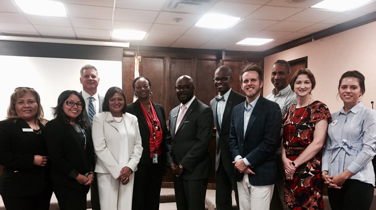WelcomingUSA's tweet photo. Thank you BB&T for partnering w/ @newampaths & @CatholicCharAtl to host Naturalization ceremony in @CityofClarkston #WelcomingWeek #AWSIY https://t.co/n6YNI9oQ5h