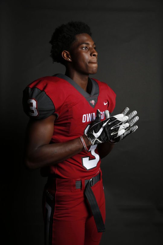 EricBaileyTW's tweet photo. Josh Proctor on classmates trying to flip him to #Sooners: "Every day. In the hall. In the class. It doesn't stop." #Buckeyes https://t.co/qfASXwNKMx