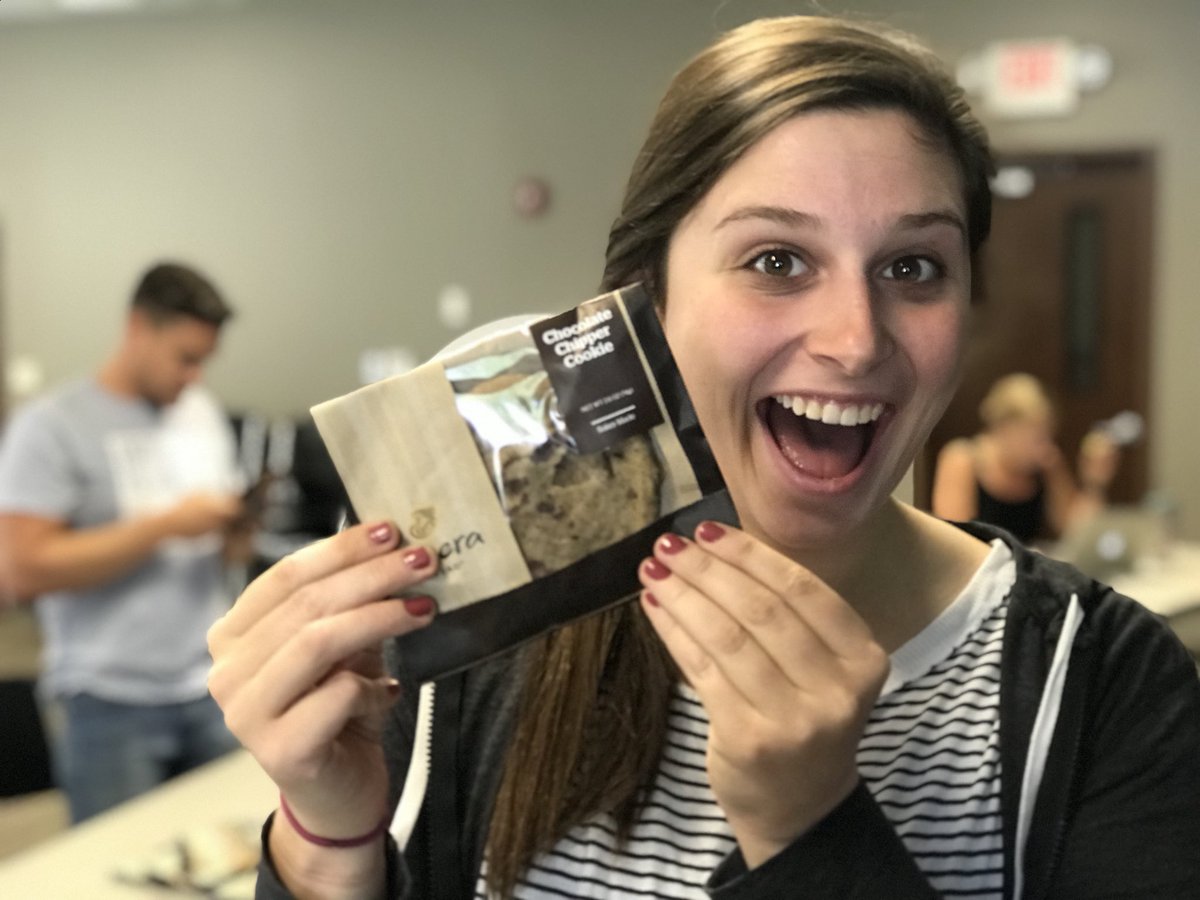 NorthridgeRoc's tweet photo. Seriously @VanderbloemenSG?!! Free cookies?!! #CultureCon17 THANKS!! https://t.co/P4ycSPoilT