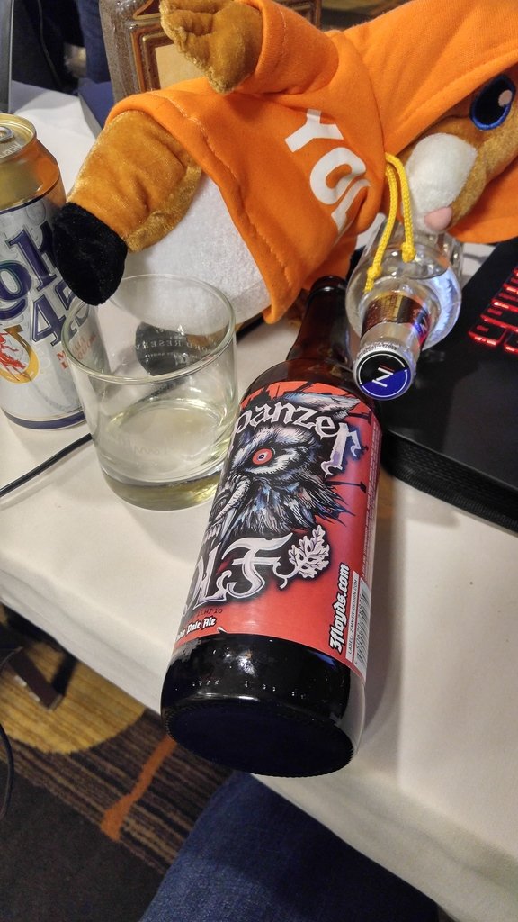SecYoloBear's tweet photo. CLASS IS OVER ALREADY?!? I WAS JUST GETTING STARTED!! #DUMPSTERCON #DERBYCON https://t.co/kAb2RW9yN7