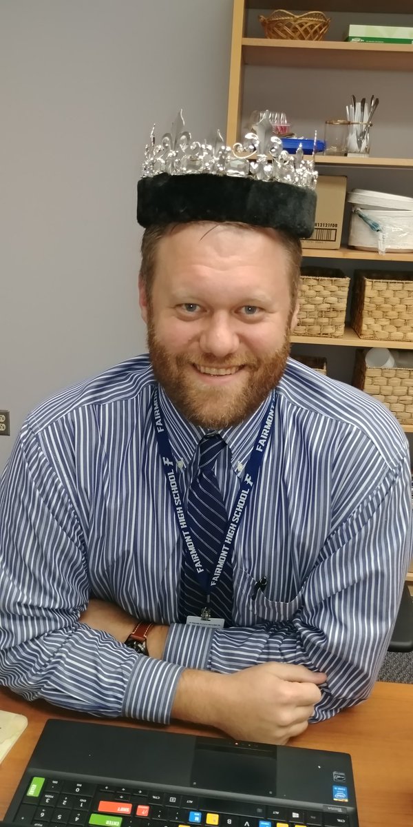 Trying out the king's crown. Not too shabby! @KFHSPrincipal