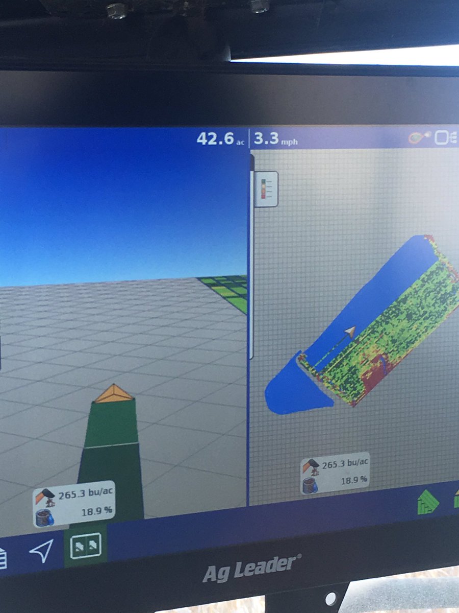 dennis_vollrath's tweet photo. @DKAS_MO_EKS @Asgrow_DEKALB 64-35 making corn 🌽 with #NutriTrack and Topdress Super U #Harvest2017 @muzeaman @thefillwill @MFA_HeartofMO https://t.co/6g9JIo287L