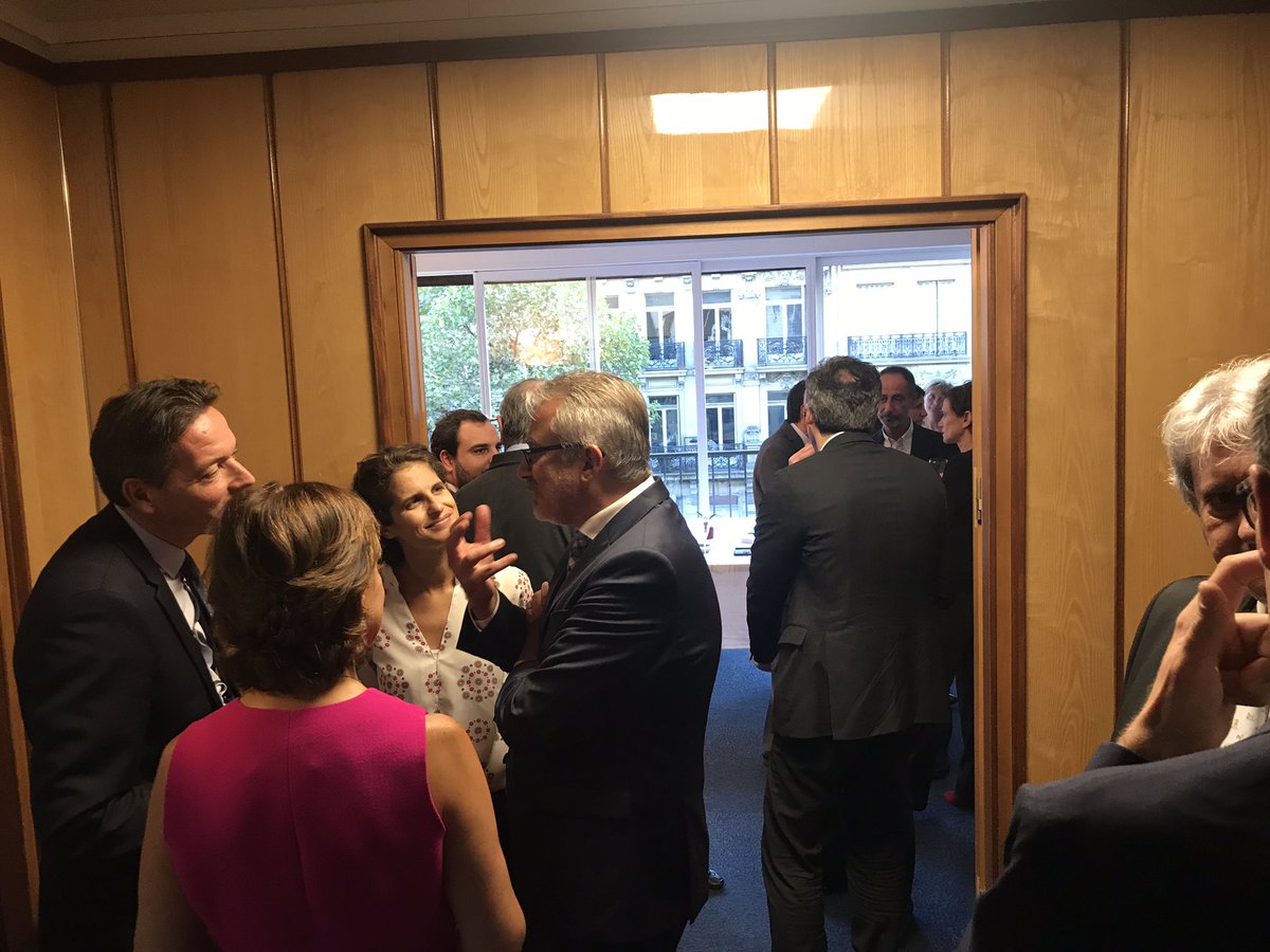 GeryM's tweet photo. #axa #A2PBanque Soirée au Cabinet CP2P 😊 https://t.co/3XvMddEjQh