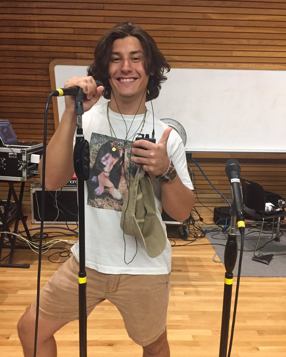 Sound Fuzion singer <a href="/DrewErwin/">Drew Erwin</a> hopes you have a great Thursday! #soundfuzion