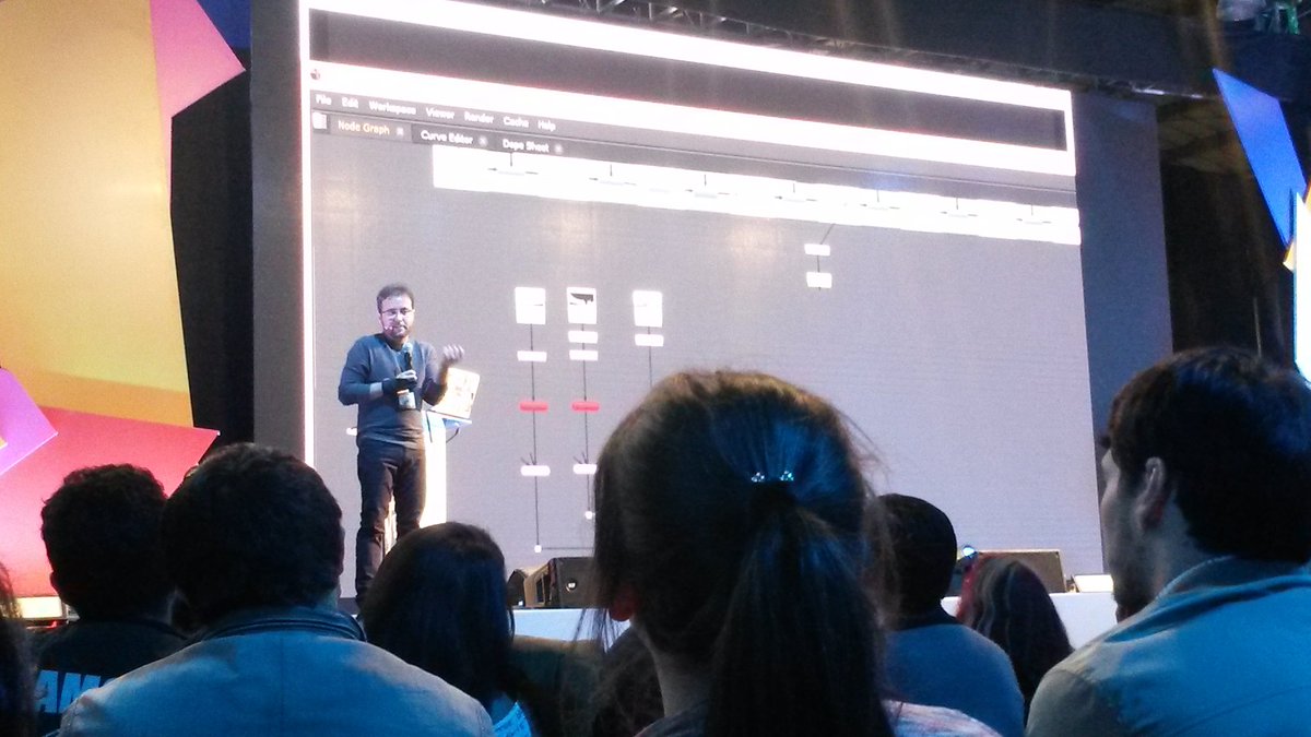 JuanAndrsPosada's tweet photo. Increíble el conocimiento que brinda Julián Calle... Prácticamente dando clase en #BogotaSIGGRAPH #Sig3 https://t.co/XgFAkhPU4z