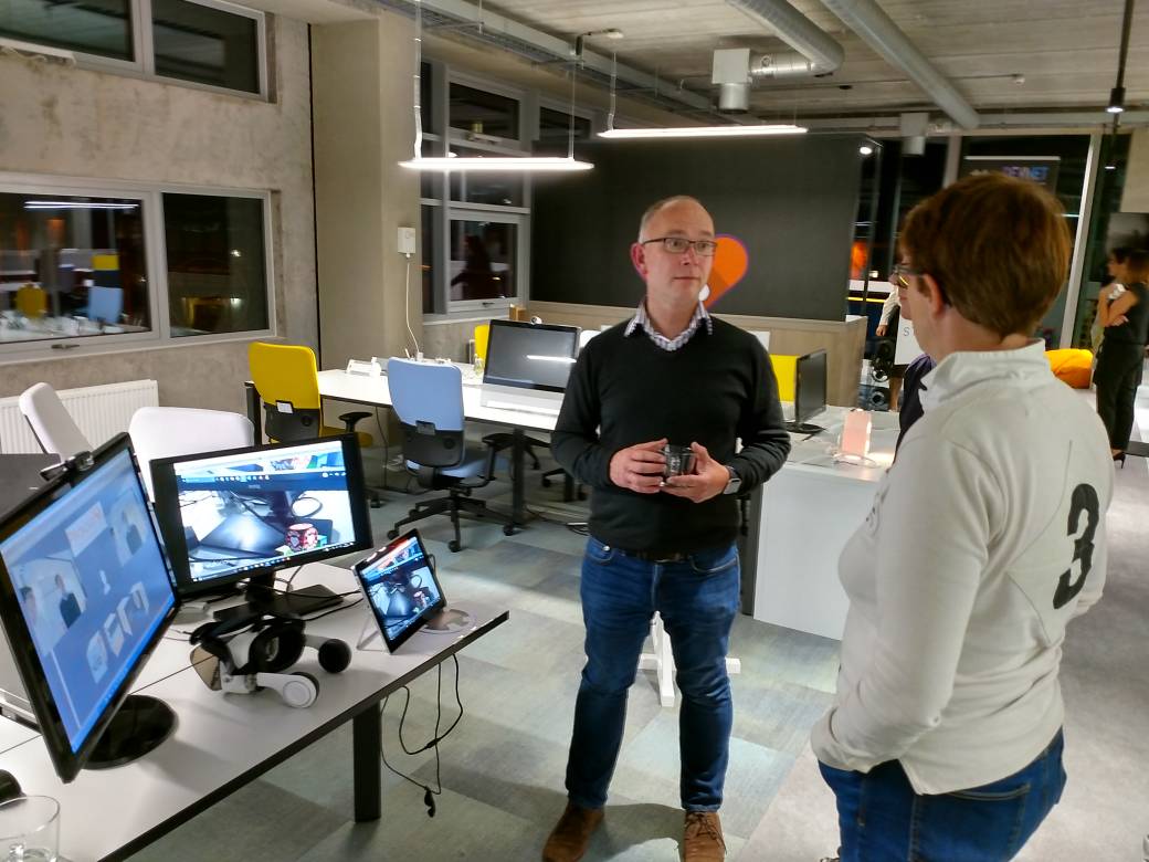 apps4ltd's tweet photo. PlaceDashboard on show at the opening of the amazing Bright Building in Manchester #ThePlaceToBee https://t.co/Su6iXVX4W7