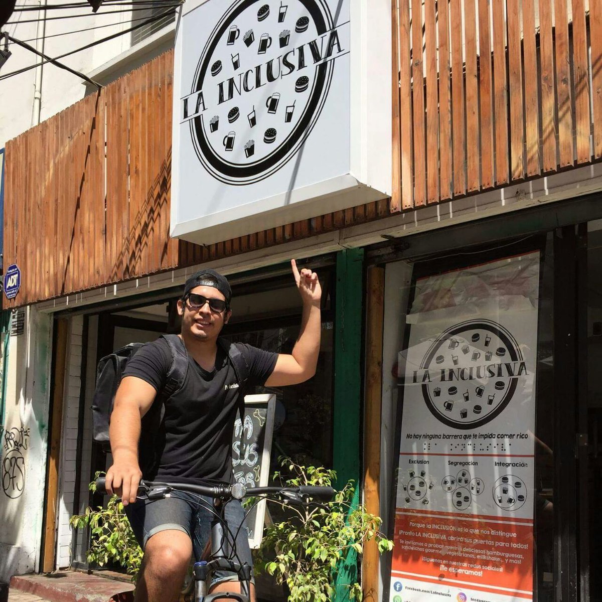 fiiSAntofagasta's tweet photo. Seguimos recibiendo a nuevos speaker para #fiiSAntofagasta damos la bienvenida a Juan Muñoz 😎👏✨ #HacemosCiudad
https://t.co/PfI7ZAwqZX https://t.co/7qvq9D5F2b