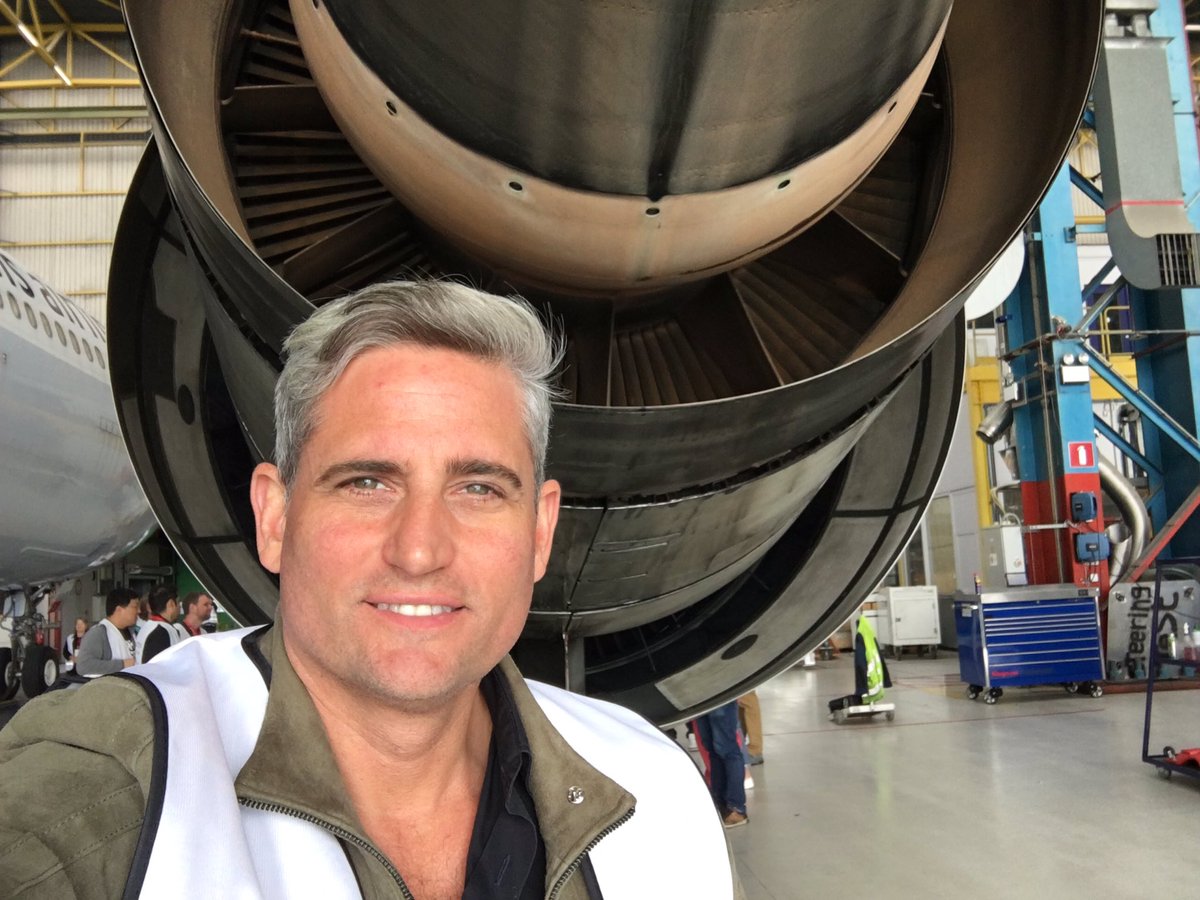 ClintPHenderson's tweet photo. Great day of plane spotting thanks to @BrusselsAirport and @FlyingBrussels #SMD8 #MegaDo https://t.co/i02iIofXxO