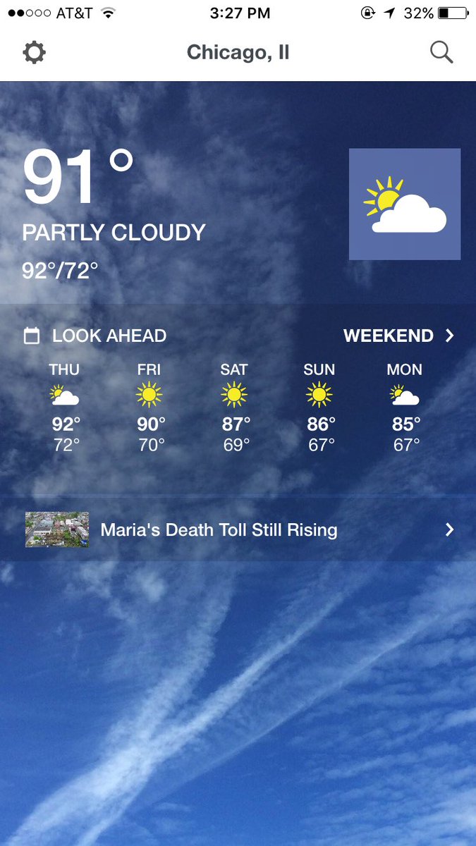 becauseitsrose's tweet photo. Try and tell me climate change isn't a thing. TRY ME. #SeptemberInChicago ☄️🔥 https://t.co/VlHiRXfs5y