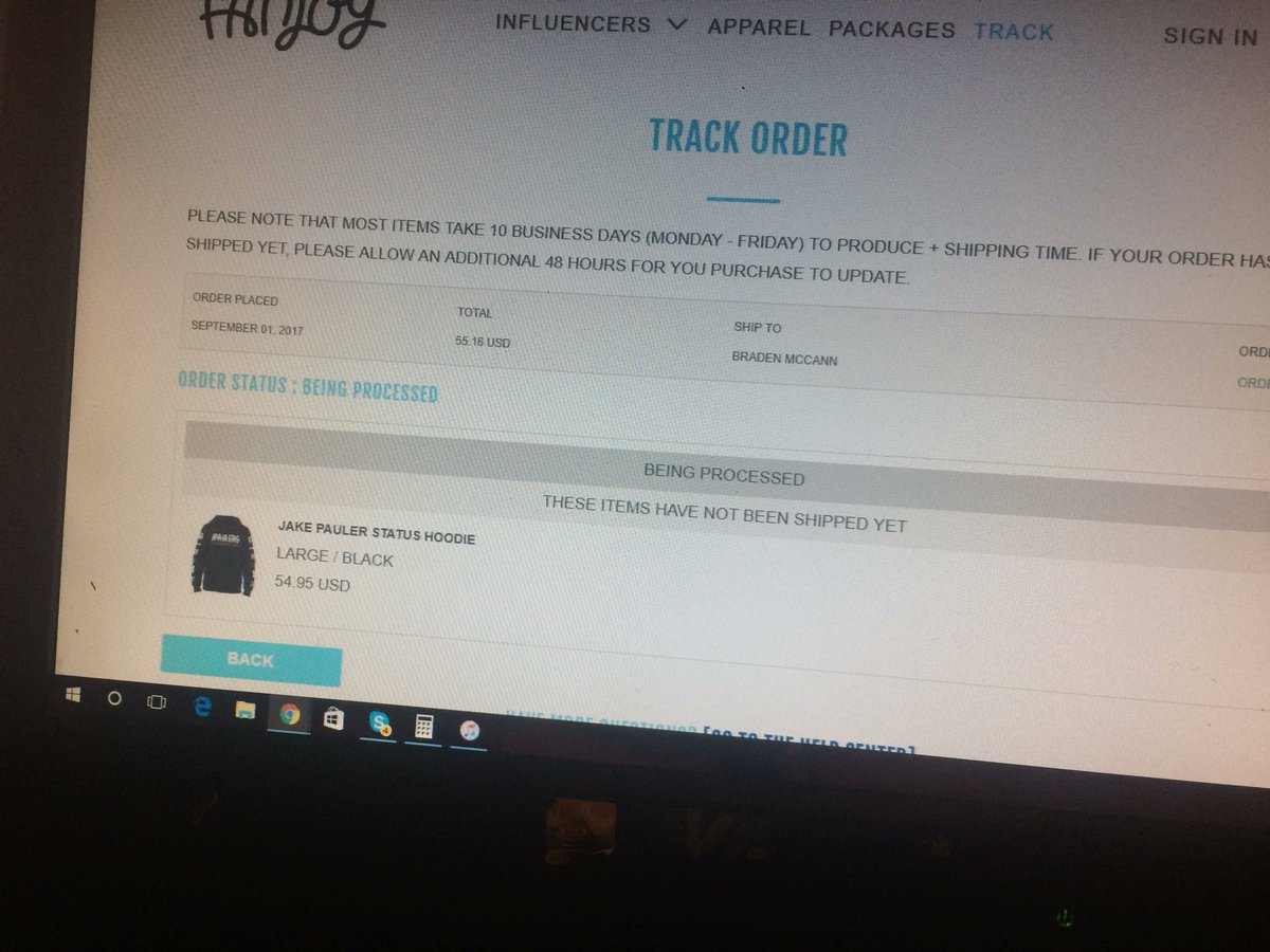 bradenm123's tweet photo. Whats going on? I ordered this on September 1st and its September 21st and my irder still hasn't been shipped?! #jakepaul #JakePaulMerch https://t.co/UkB894YA39
