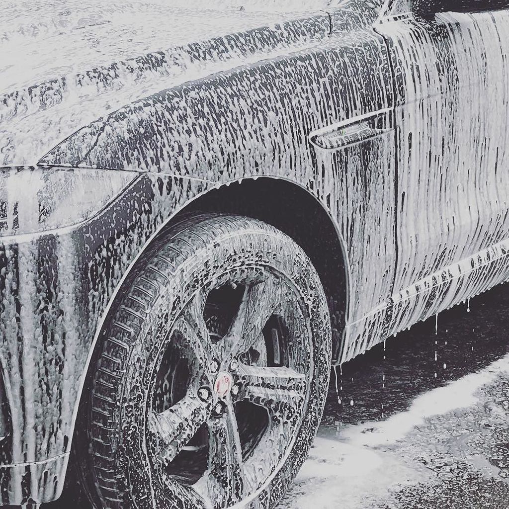 #carsoap #carwashing #ohsnap #road #carspotting #carporn #cargram #supercars #carsofinstagram #autogespot #foamcan… ift.tt/2xUQaZM