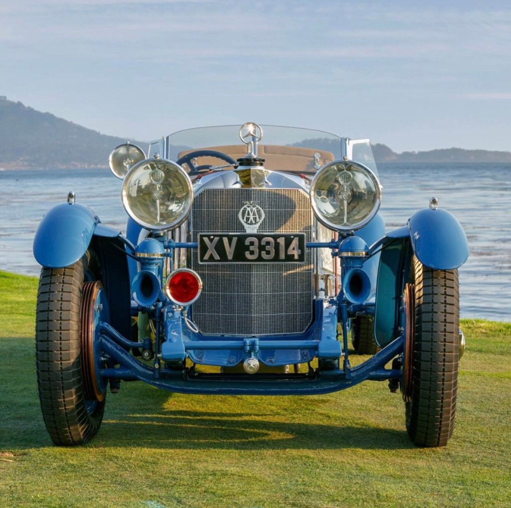 An oldie but a goody. #TBT to the @PebbleConcours and this blue beauty #BBGiftBookExperience https://t.co/T3PhnnNuYo