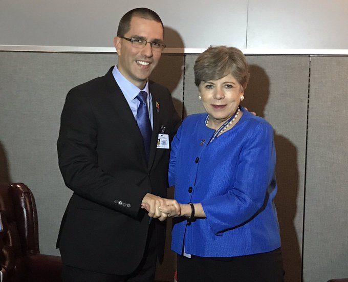 Ver imagen en Twitter Ver imagen en Twitter