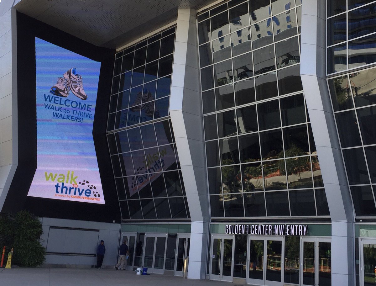 kpgreatersac's tweet photo. #Walktothrive walkers got a great big welcome @Golden1Center today. Join this season's last downtown walk next week. https://t.co/XUBVetn6vj https://t.co/b31qMLGopx