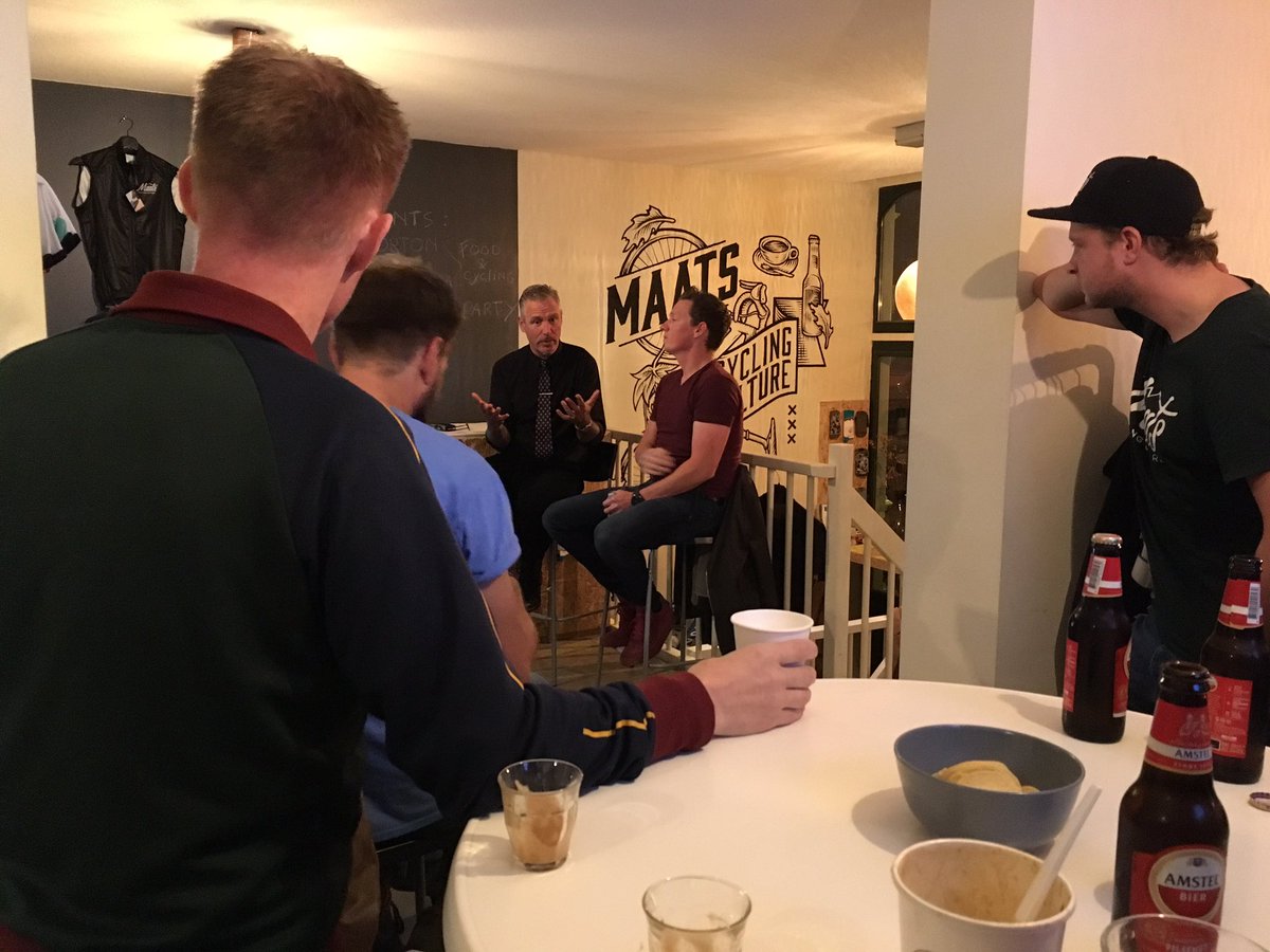 Een avond met mooie verhalen over wielrennen en voeding bij @Maats_CC met <a href="/jesper_boom/">Jesper Boom</a> en <a href="/EricCorton/">Eric Corton</a>