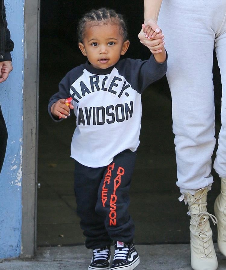 RapDirect_'s tweet image. Baby Ye