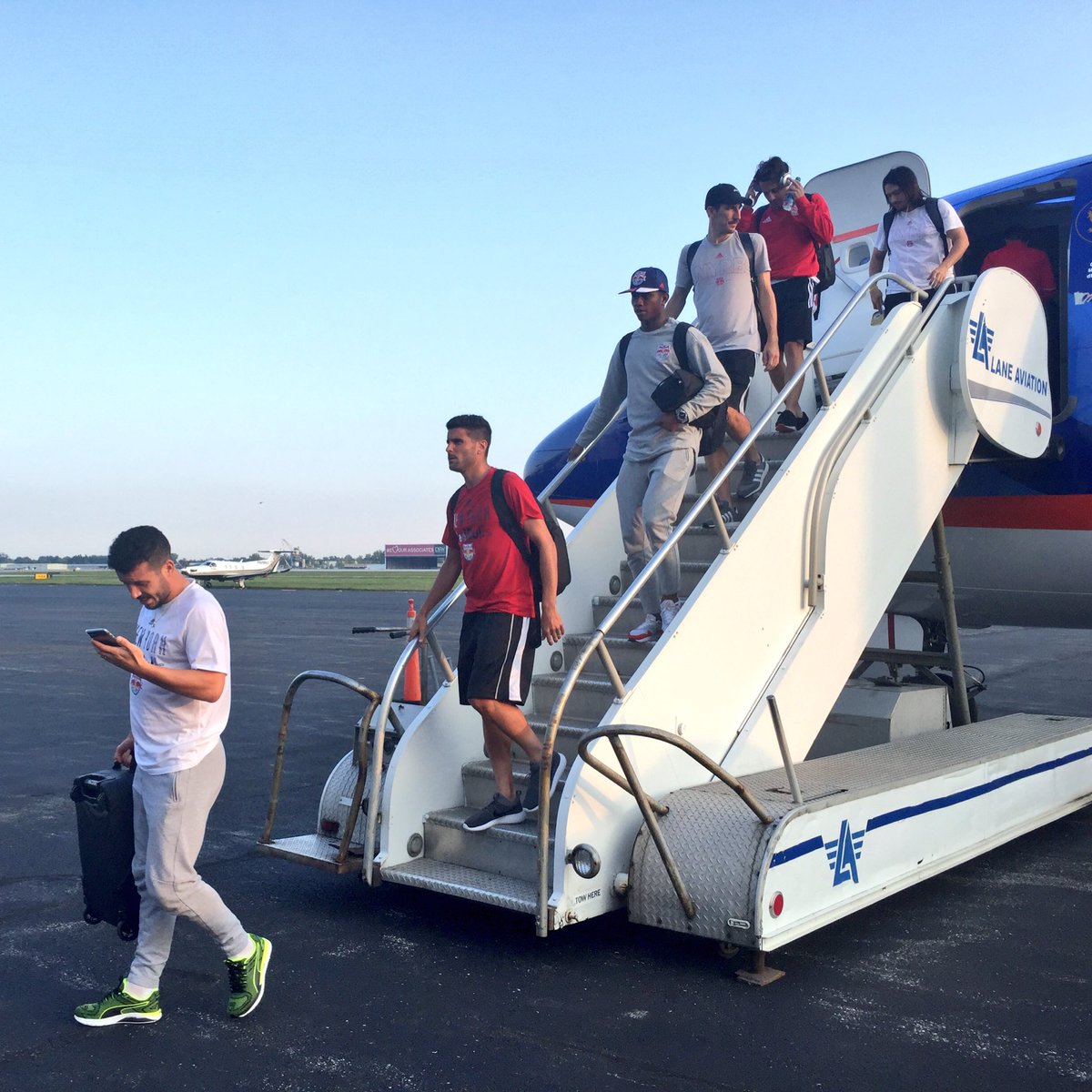 🛬 Wheels down in O H i O 🛬  #CLBvNY | #RBNY https://t.co/krXmGLg9XN