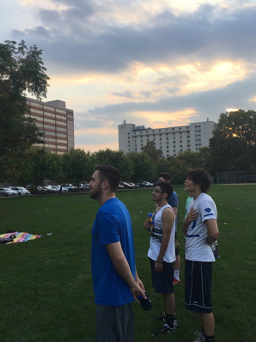 MLWB03's tweet image. National anthem in the books, first pitch coming up in moments! #WorldSeries #Rays #Athletics 🇺🇸⚾️