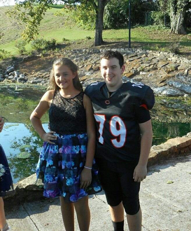 knoxroadtripper's tweet photo. Proud daddy moment. Daughter in the CMS Homecoming Court. #GoHawks #ClintonMiddleSchool https://t.co/C6q2O43lCS