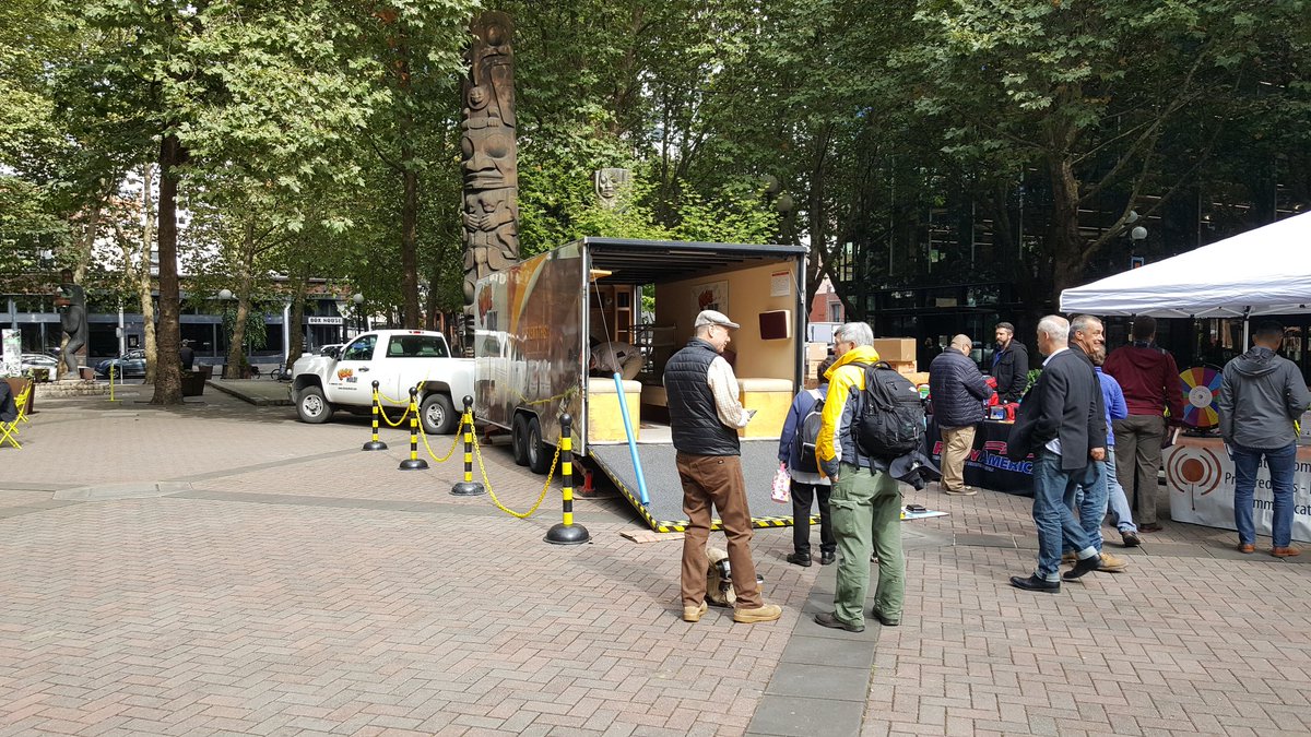 hazardlm's tweet photo. Thanks for the shakes and jolts today @OEMSeattle #earthquake #shaker #preparedness #smem #09212017 https://t.co/bIZDBphhQH