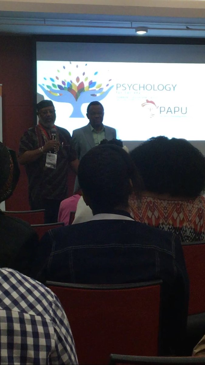 GilberteBastien's tweet photo. Western-trained psychologist & a Zulu traditional healer talking integrative healing. My kinda convo #DecolonizingPsych #PAPU2017 #Durban https://t.co/sZsOYlUBBd