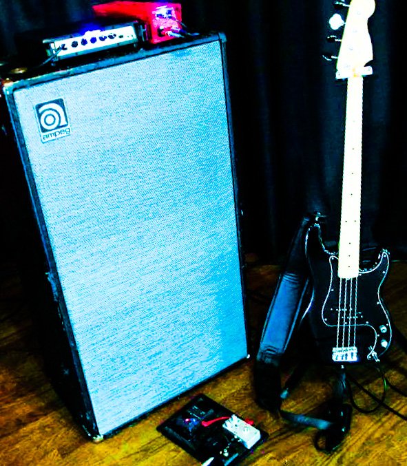 CmimusicA's tweet photo. Where you gigging this weekend? @Ampeg #ampegaustralia #bass #bassporn #fender #livemusic #ampeg #ampegsvt #ampegamp #bass #bassist https://t.co/xcLeskVz5Q