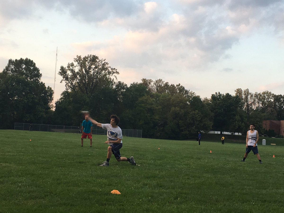 MLWB03's tweet image. Rays break it open and lead 5-0 heading to the 3rd inning. #WorldSeries