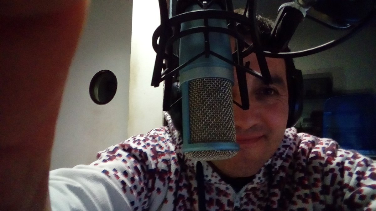 la_retrochimba's tweet photo. Las noches de radio con @Gaby_Palavecino y @la_retrochimba https://t.co/8yVTXxsGLK