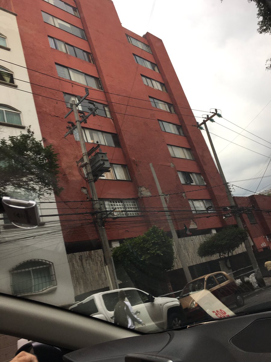 cynoog's tweet photo. Hay lugares que las personas no se acercan no tienen gas y no les ha llegado comida colonia san rafael https://t.co/ym0YZpomWU