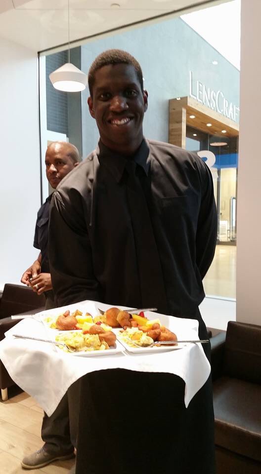Enjoyed the food at the <a href="/SunwingVacay/">Sunwing Vacations</a> &amp; <a href="/VisitJamaicaNow/">Visit Jamaica</a>. All Jamaican by <a href="/Jerk_Brothers/">Jerk Brothers</a>. #YorkDale #ConceptStore #HomeOfAllRight #BeBold
